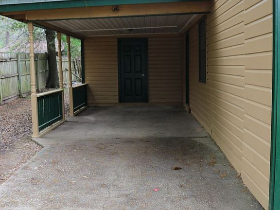 3rd image of 3012 Glenwick St