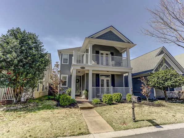 1325 Island Town Dr, Memphis, TN 38103