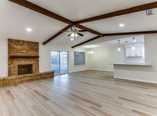 3012 Phoenix Dr, Fort Worth, TX 76116