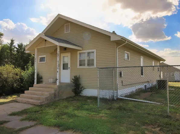 203 Mulford Ave, Collyer, KS 67631