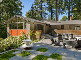 4930 SW Hewett Blvd, Portland, OR 97221