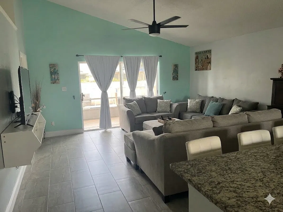 3 bed, 1272 sqft, $2,200 — Photo 2