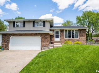 218 Cracklewood Ln, East Peoria, IL