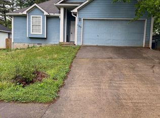 105 River Oaks Dr, Madison, AL 35758
