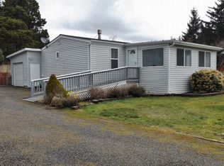 331 NE Dorning St, Yachats, OR 97498