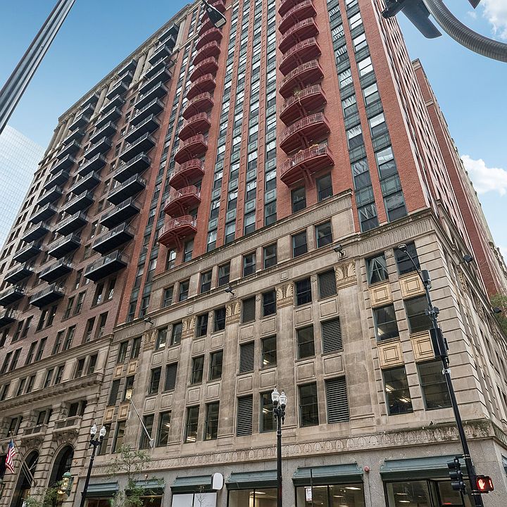 1st image of 208 W Washington St APT 2001