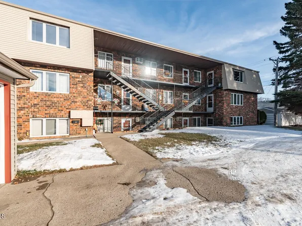 1937 N Kavaney Dr APT 1, Bismarck, ND 58501