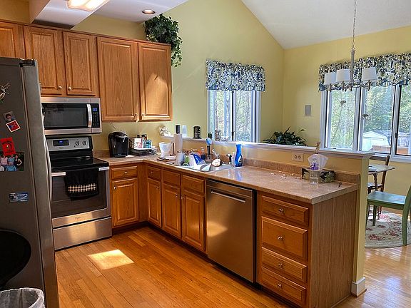 4th image of 8009 Strawhorn Dr