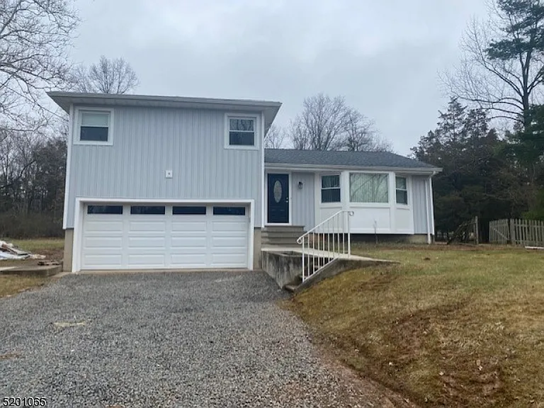 694 Foothill Rd — Photo 8