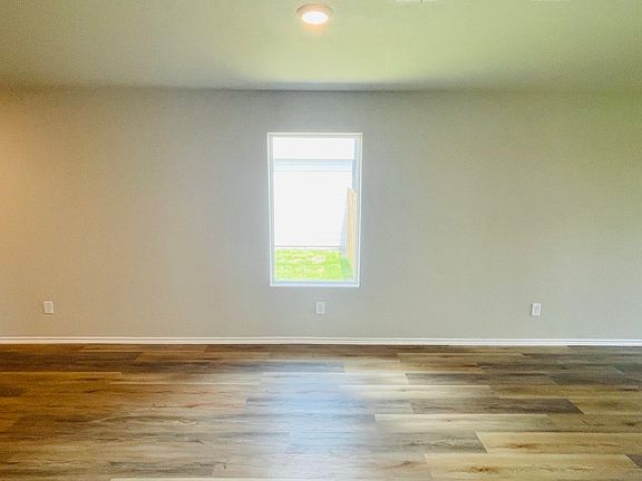 4th image of 4237 Woodhill Bend Dr