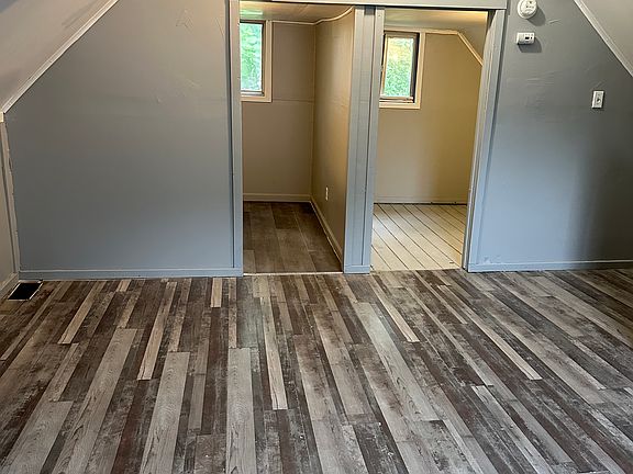 4th image of 72 S Judson St APT 3
