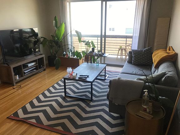 3rd image of 7810 Romaine St APT 4