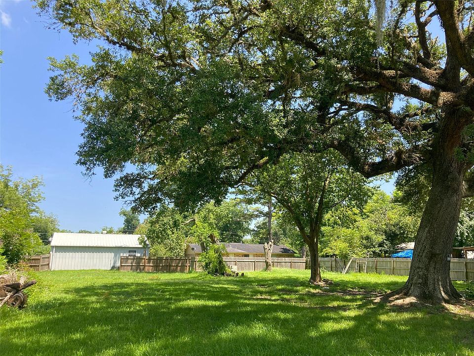 2nd image of 125 Shady Ln