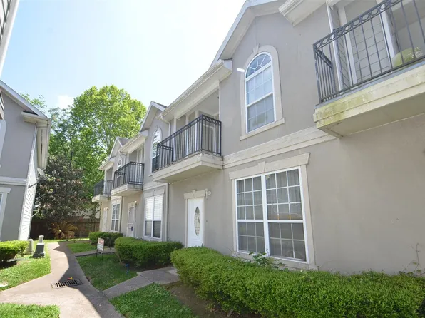 11045 Landswalk Dr APT 122, Houston, TX 77099
