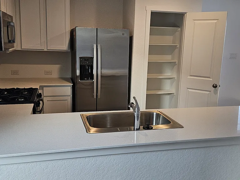 7805 Thor Dr — Photo 5
