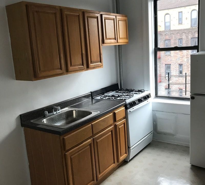 2nd image of 4559 45th St APT D6