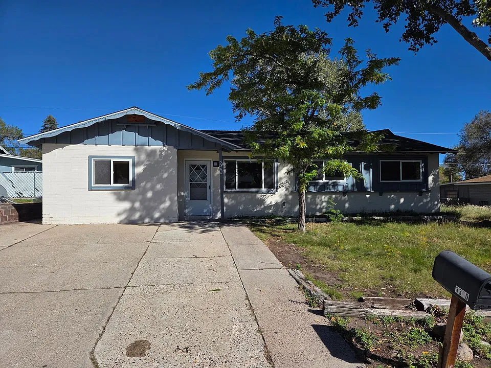 3360 N Steves Blvd