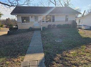 8600 Engler Ave, Saint Louis, MO 63114