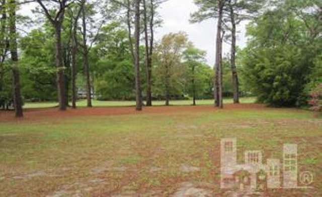 2nd image of 1524 Magnolia Pl