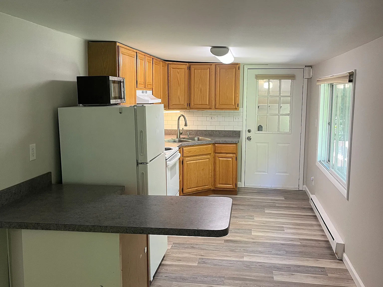 2 bed, 1100 sqft, $1,500 — Photo 2