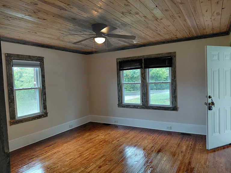2779 Wards Gap Rd — Photo 6