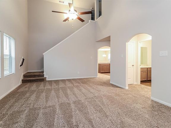 4th image of 25605 Roy Rogers Ct