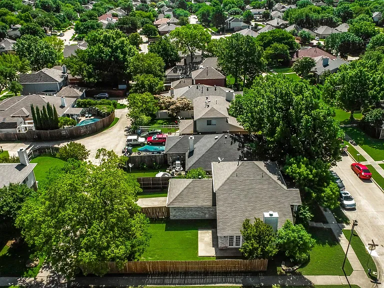 908 Stone Trail Dr — Photo 30