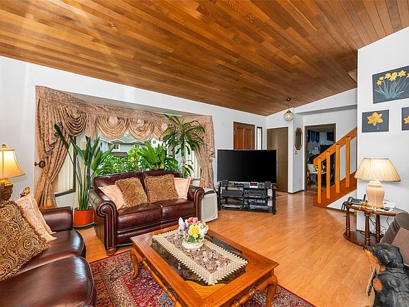 3rd image of 803 Kimberly Pl