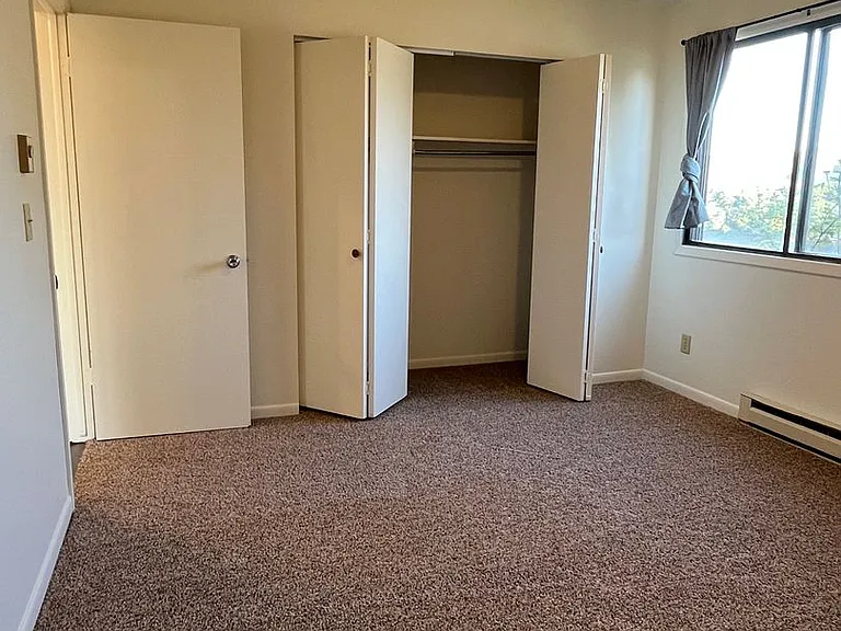 3010 W Omaha St — Photo 20