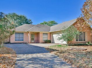 127 McVoy Dr, League City, TX 77573
