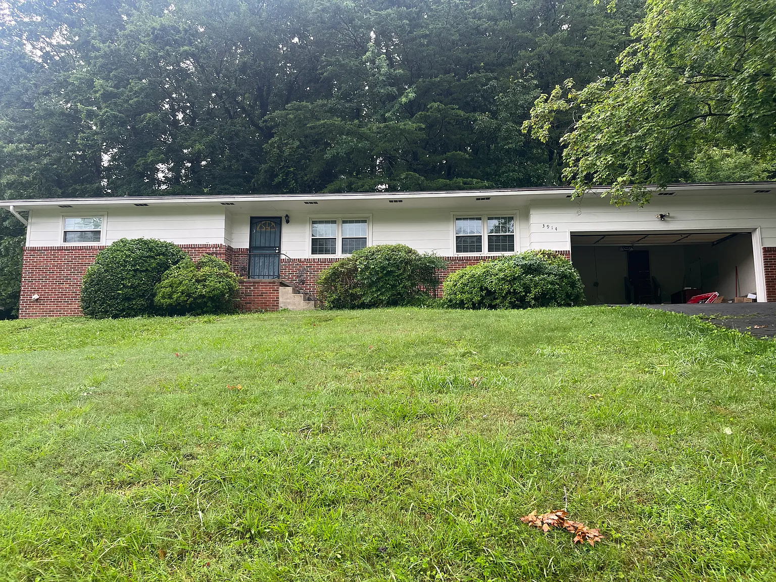 3 bed, 1293 sqft, $1,700 — Photo 2