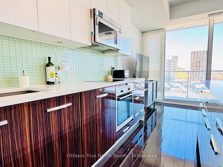111 Champagne Ave S #908 — Photo 4