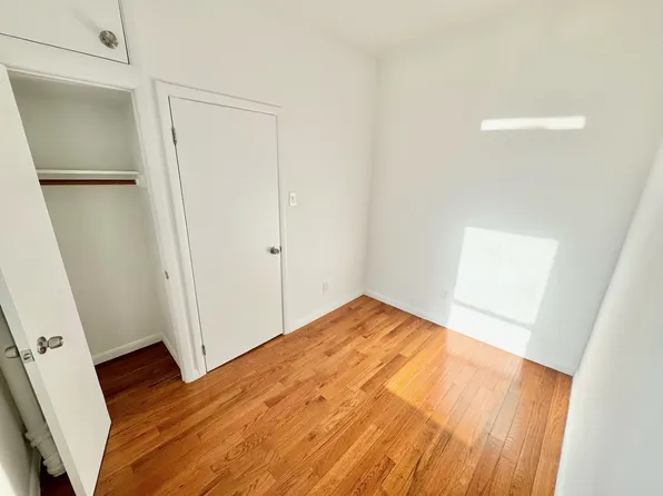 79 Thompson Street image 13 of 16