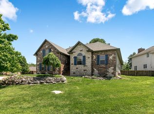 2481 W Chatsworth Ct, Springfield, MO 65810