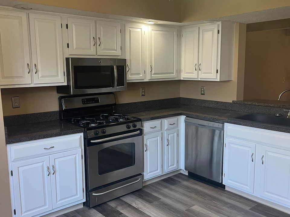 1st image of 6995 Dublin Village Dr