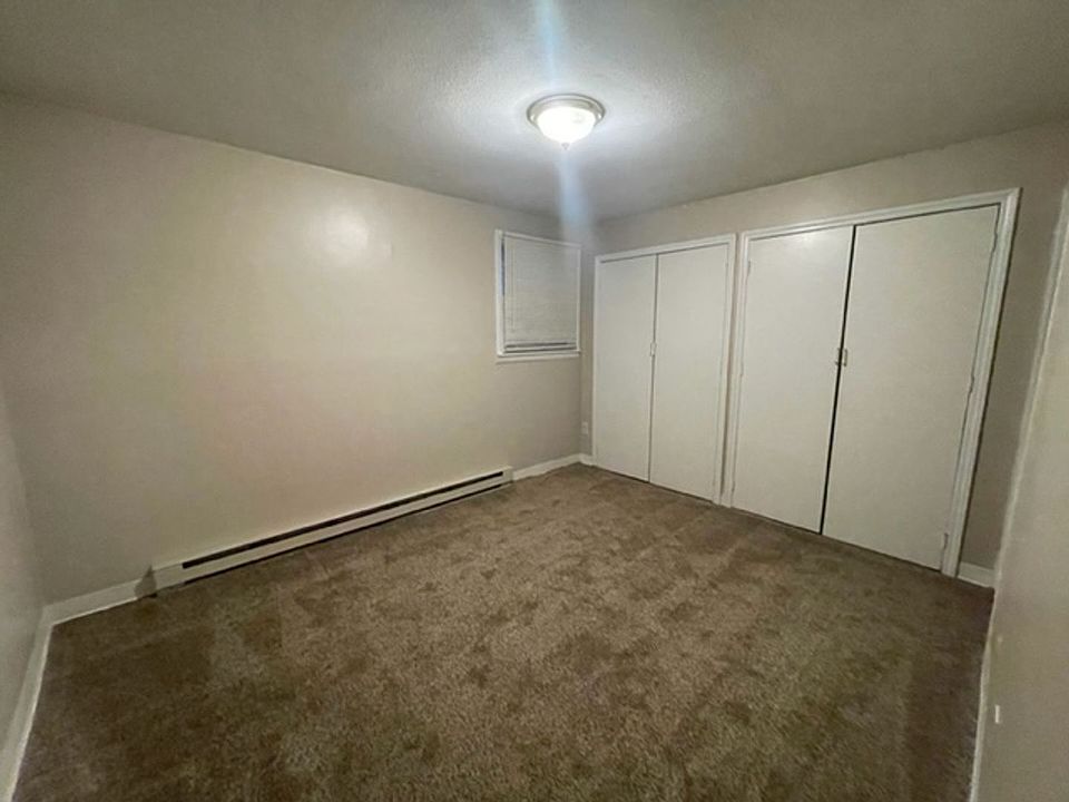 Sunshine Apartments 1139 Thorndike St Palmer MA Zillow