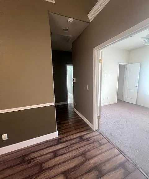 1877 E Turnberry Ave — Photo 22