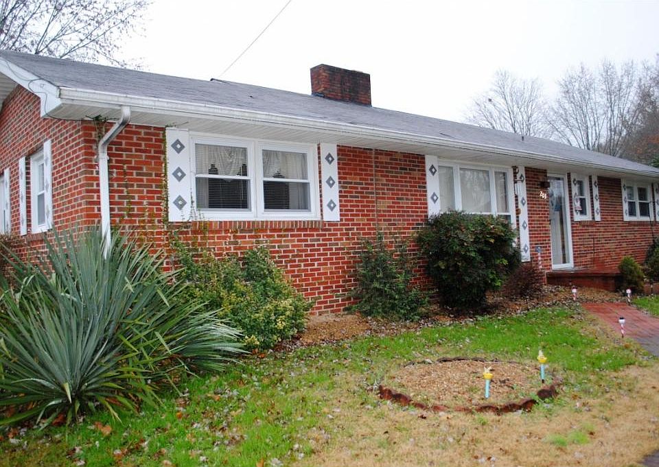 1st image of 203 Linda St