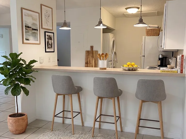 1495 Malibu Cir NE #102 — Photo 7