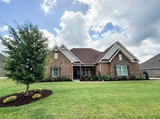 668 Charleston Mills Dr, Midland City, AL 36350