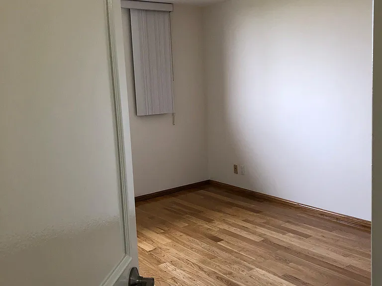 100 S Doheny Dr #523 — Photo 59