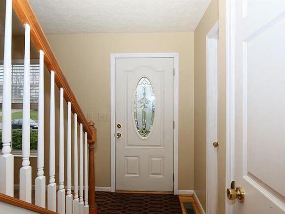 2nd image of 666 Parkland Dr
