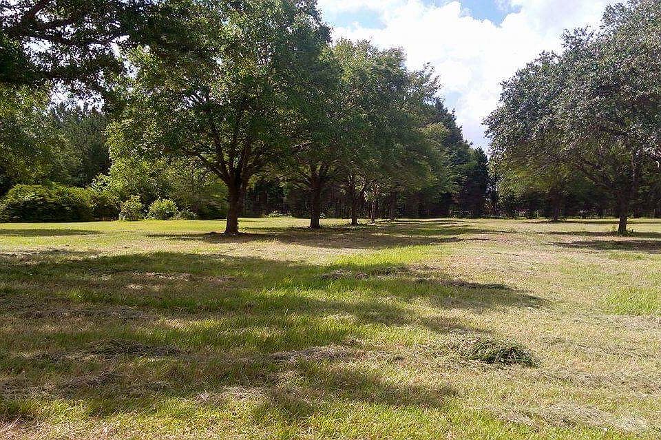 2nd image of Oak Ridge Rd