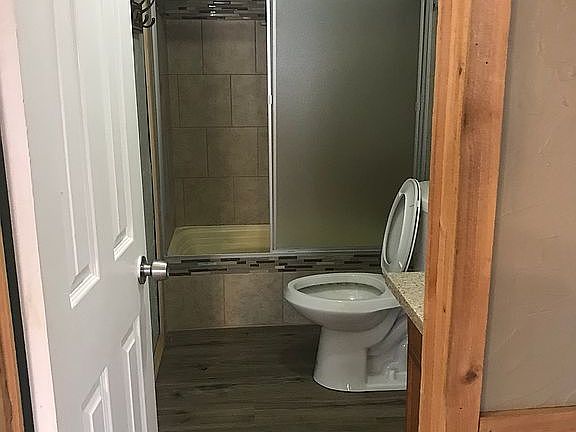 2nd image of 501 Glendale Dr