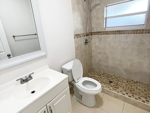5th image of 3692 NW 15th St