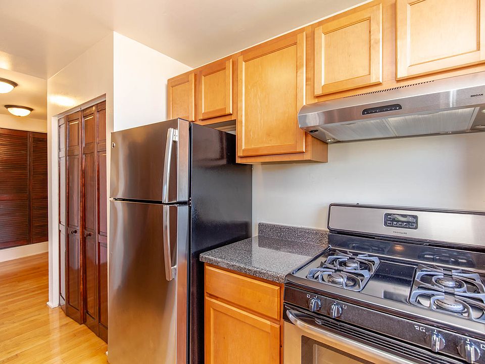 1st image of 1134 W Armitage Ave #11363