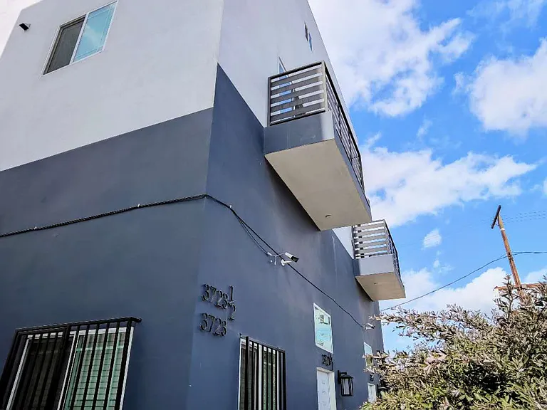 3721 S San Pedro St #3723-1/2 — Photo 12