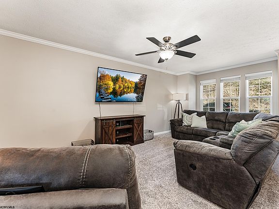 4th image of 137 Auburn Dr
