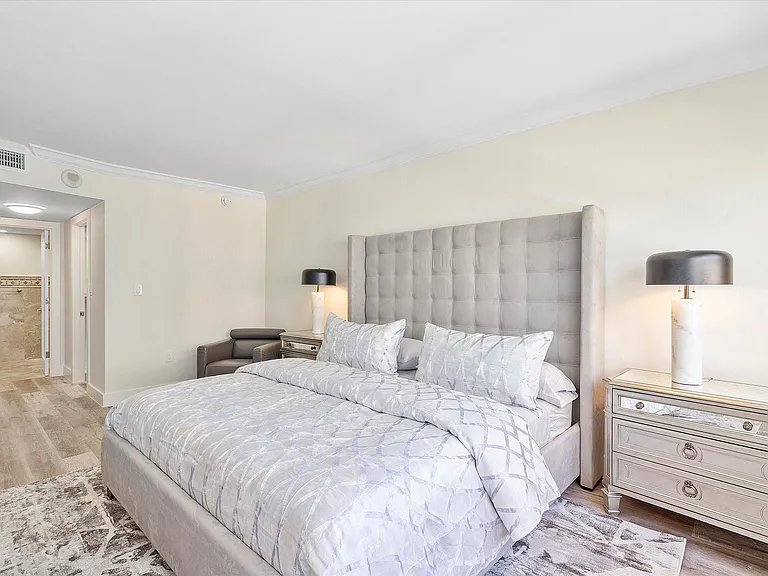 3400 Galt Ocean Dr #1906S — Photo 17