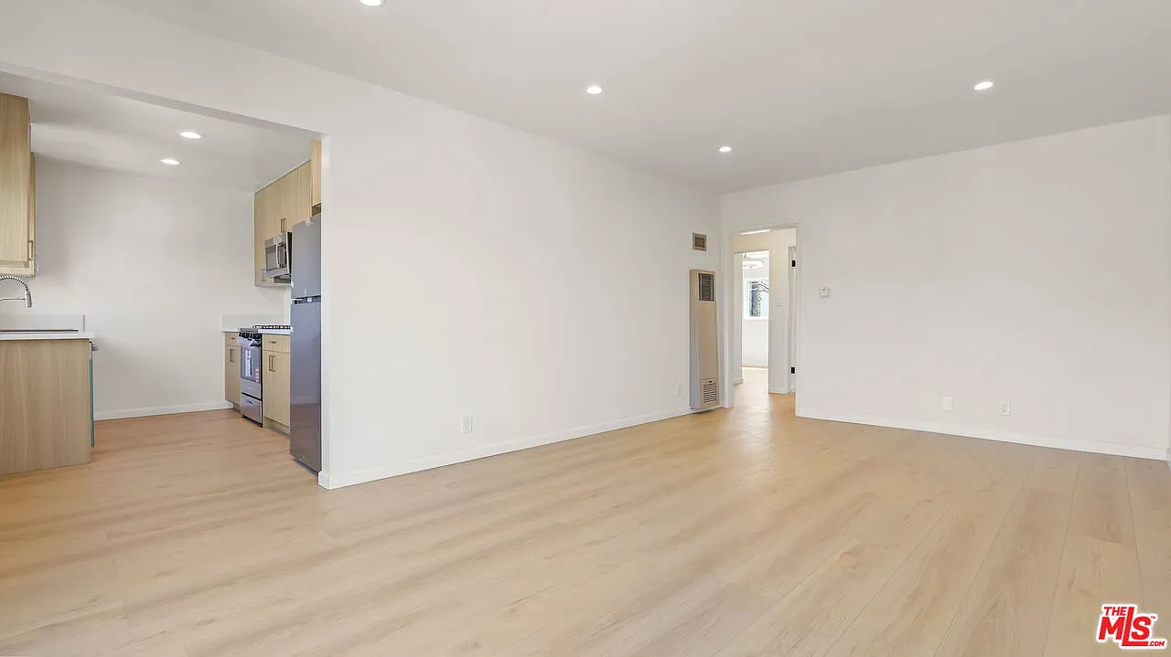 3 bed, 2.0 bath, $3,950 — Photo 1